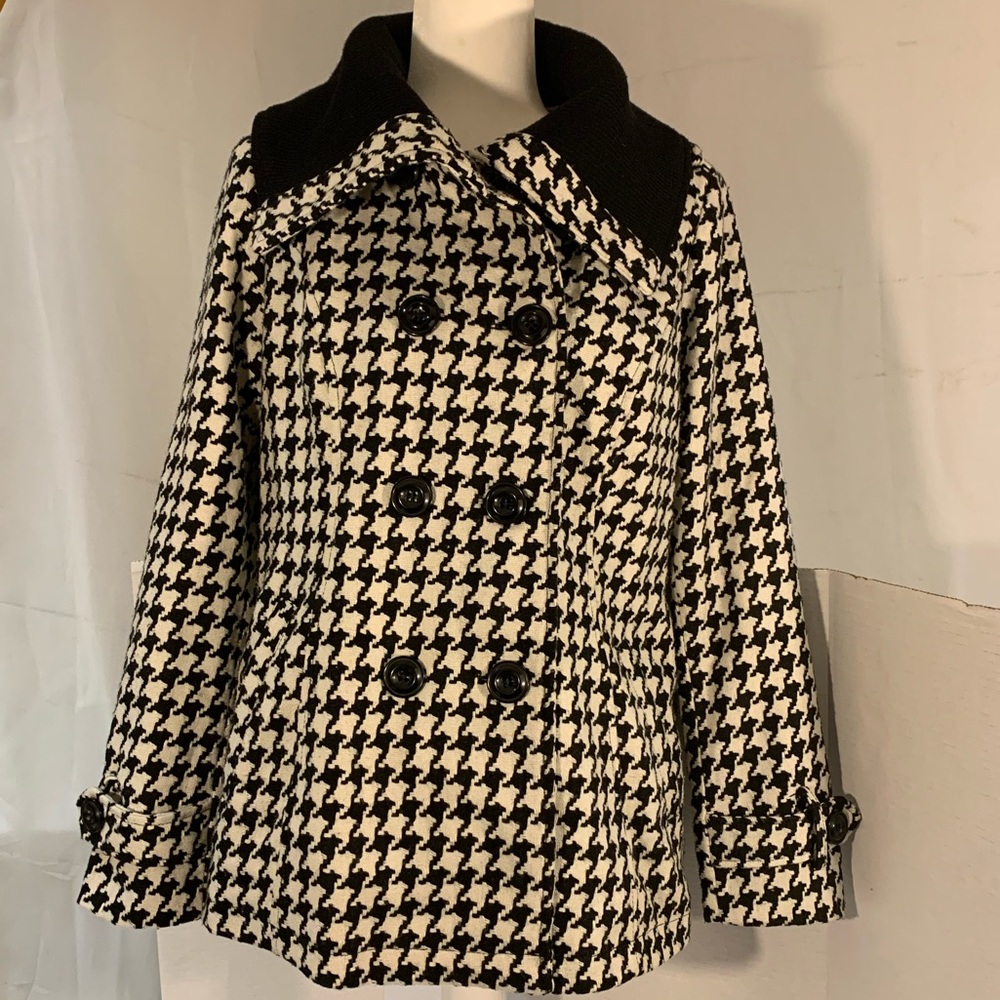 INTL D.e.t.a.i.l.s Houndstooth Black & White Women’s Coat Jacket Size M
